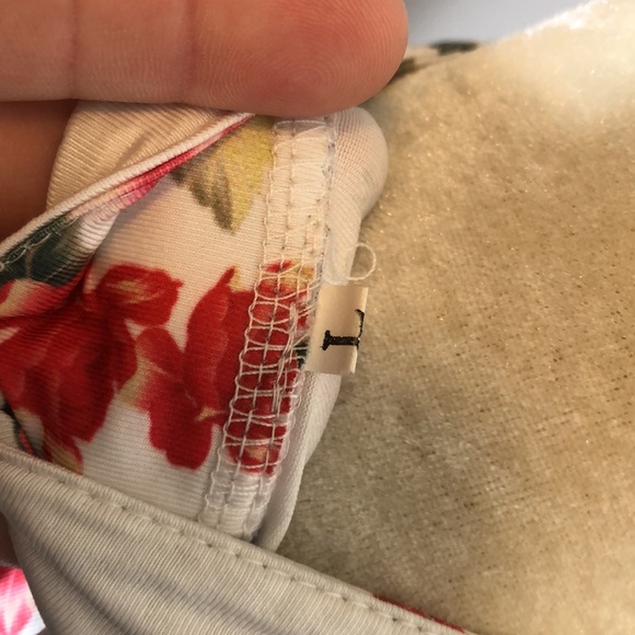 ☀️ Silky floral blouse - Picture 6 of 7